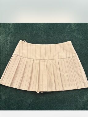 Pleated Beige Mini Skort